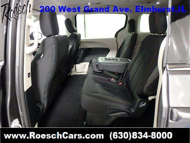 Chrysler Pacifica 2017 photo 25